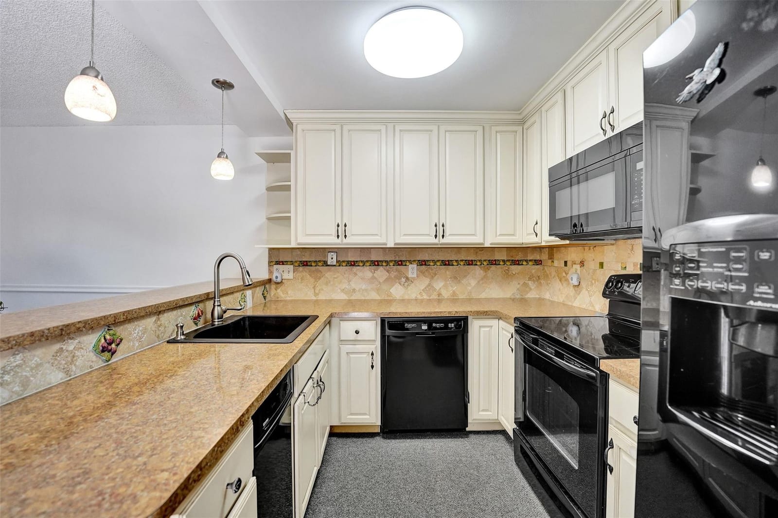 11884 SW 12th Place 11884, Davie, FL 33325 photo 19
