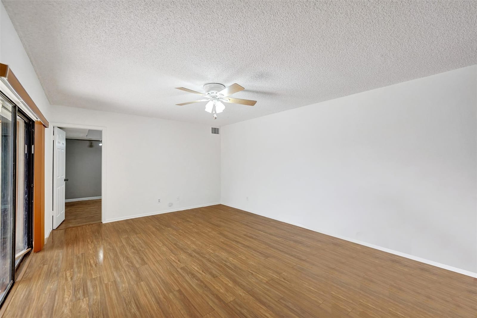 11884 SW 12th Place 11884, Davie, FL 33325 photo 20