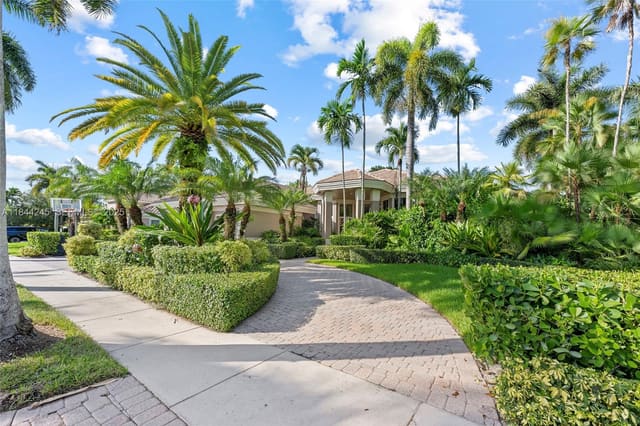 2508 Princeton Court, sold in Princeton, Homestead, FL