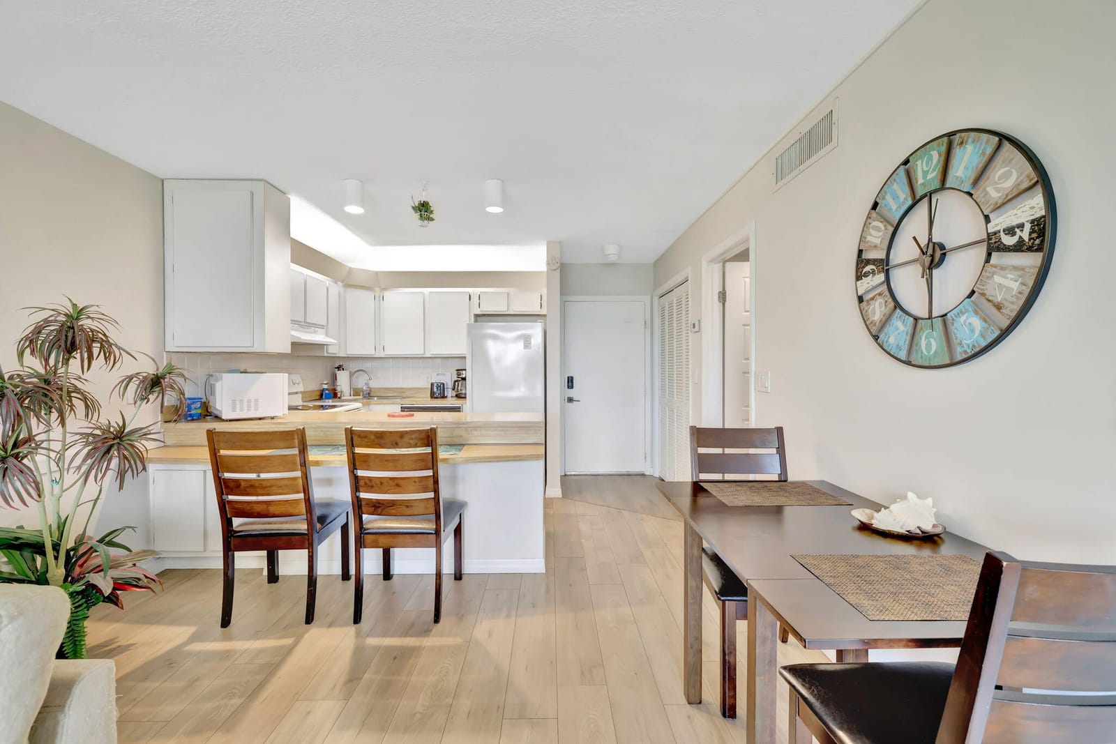 2400 S Ocean Drive 722 — photo 9
