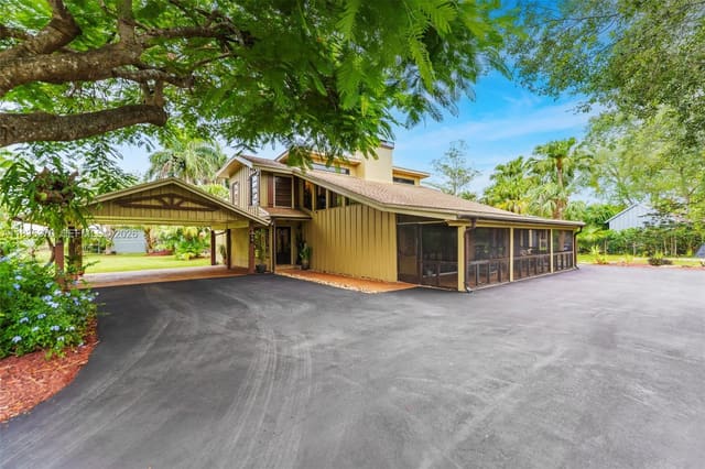 28550 SW 192nd Avenue, sold in Redlands, Homestead, FL