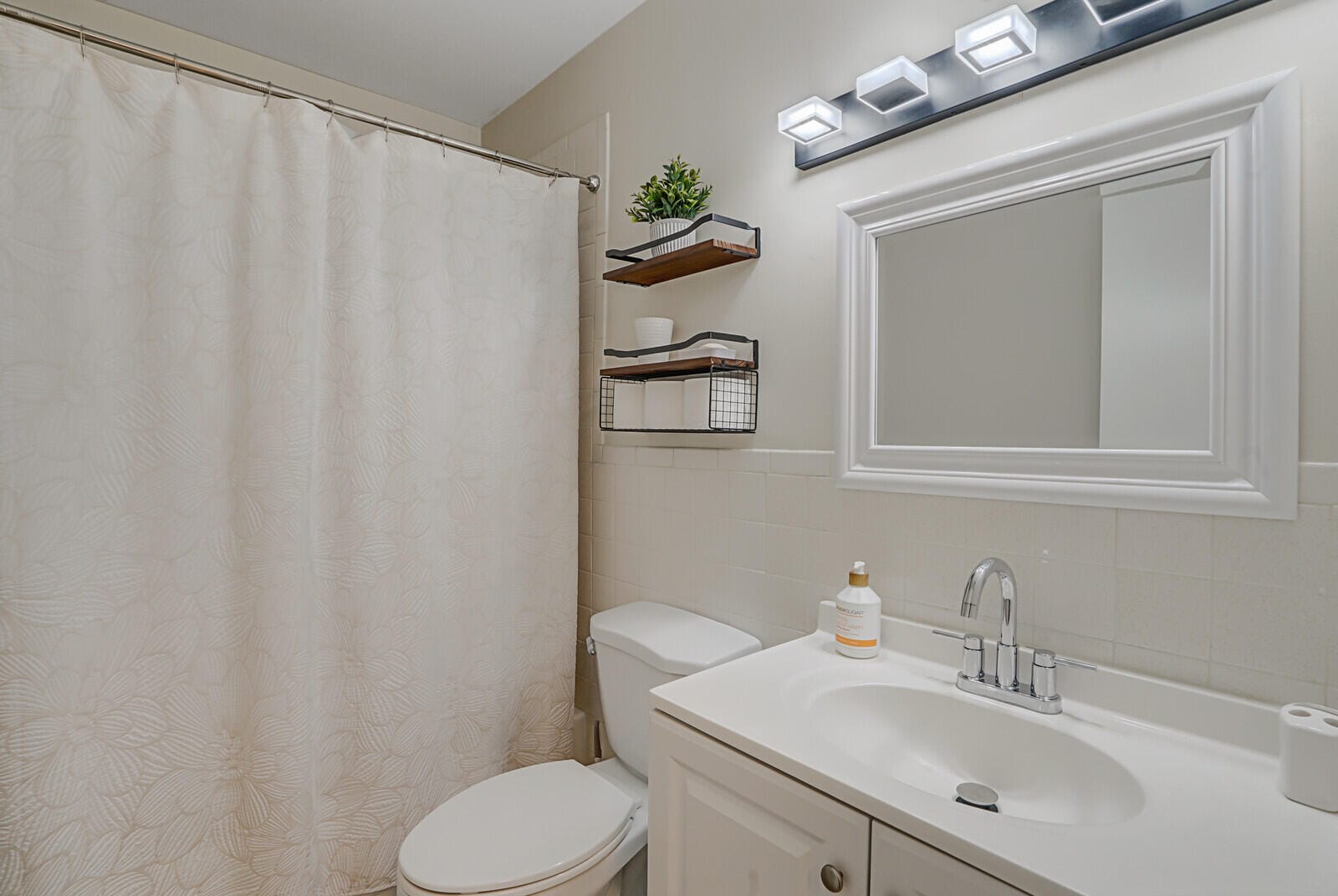 222 SW 1st Street H-7, Pompano Beach, FL 33060 photo 9