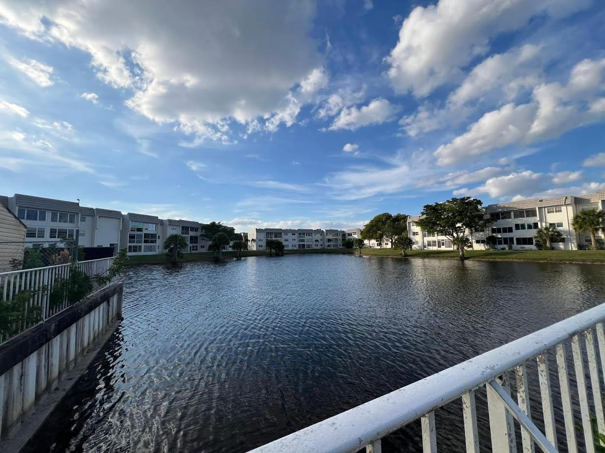 8200 Sunrise Lakes Boulevard 212, Sunrise, FL 33322, Sunrise