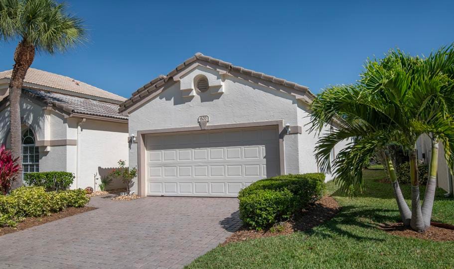 807 NW Mossy Oak Way, Jensen Beach, FL 34957 photo 3