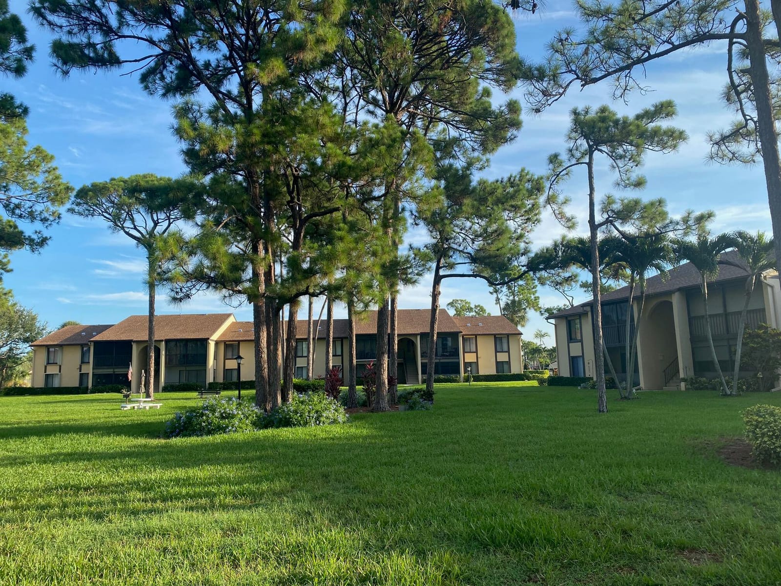 818 Sky Pine Way E2, Greenacres, FL 33415