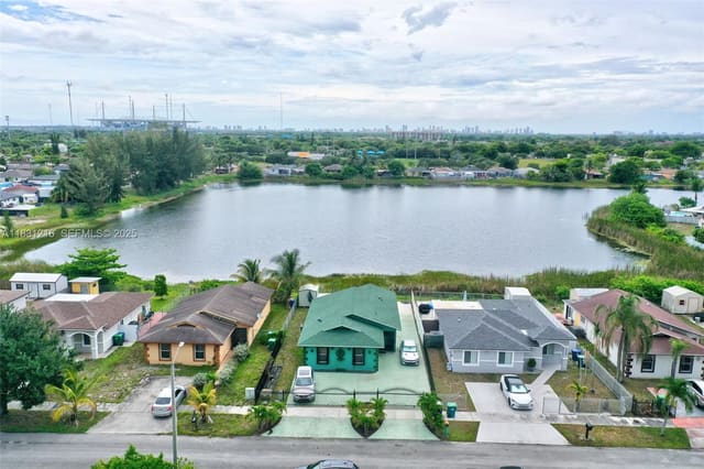 19415 NW 33rd Court, sold in Golden Gardens, Miami Gardens, FL