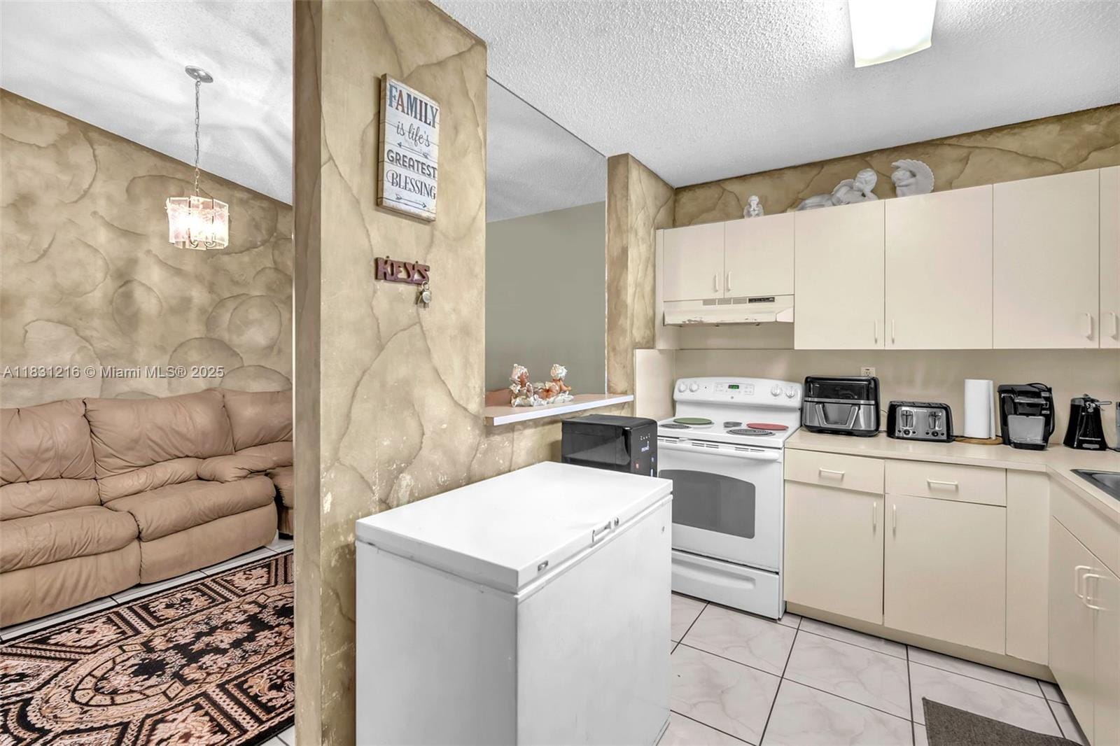 19415 NW 33rd Court, Miami Gardens, FL 33056 photo 19