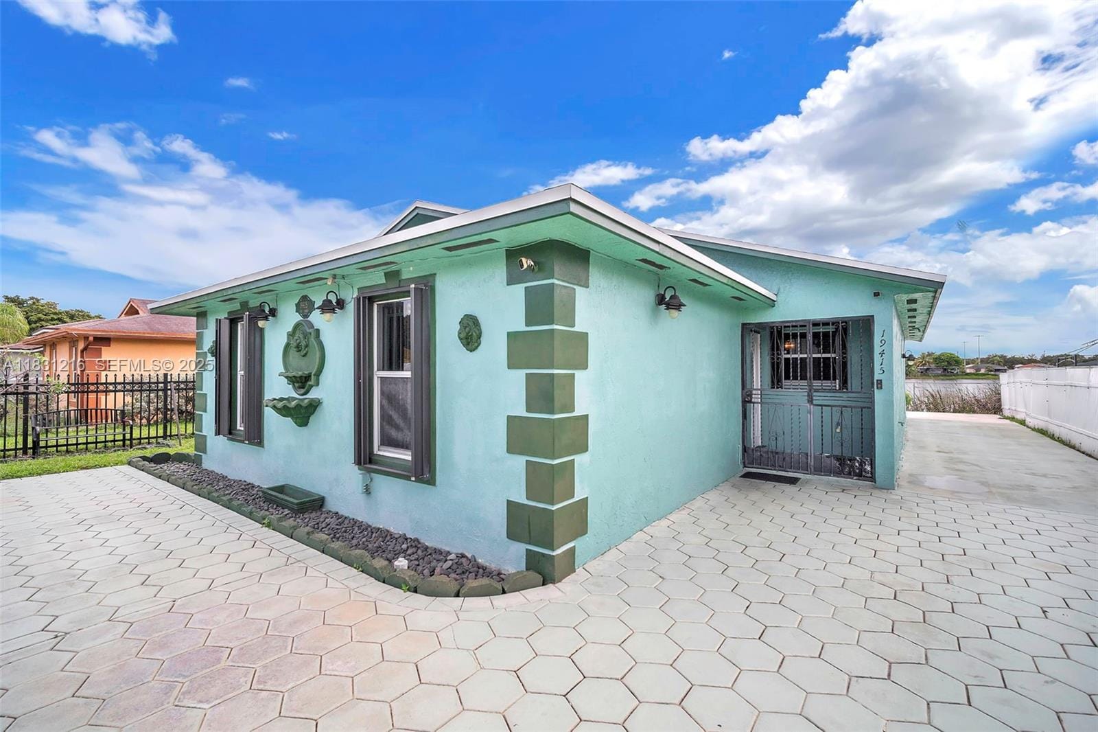 19415 NW 33rd Court, Miami Gardens, FL 33056 photo 5