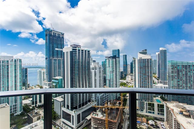 45 SW 9th Street 3803, Miami, FL 33130
