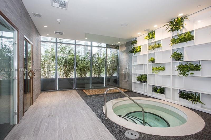 45 SW 9th Street 3803, Miami, FL 33130 photo 20