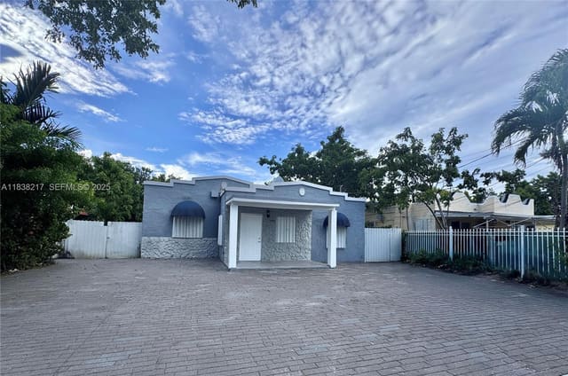 2035 NW 34th Street, sold in Holleman Manor Addn, Miami, FL