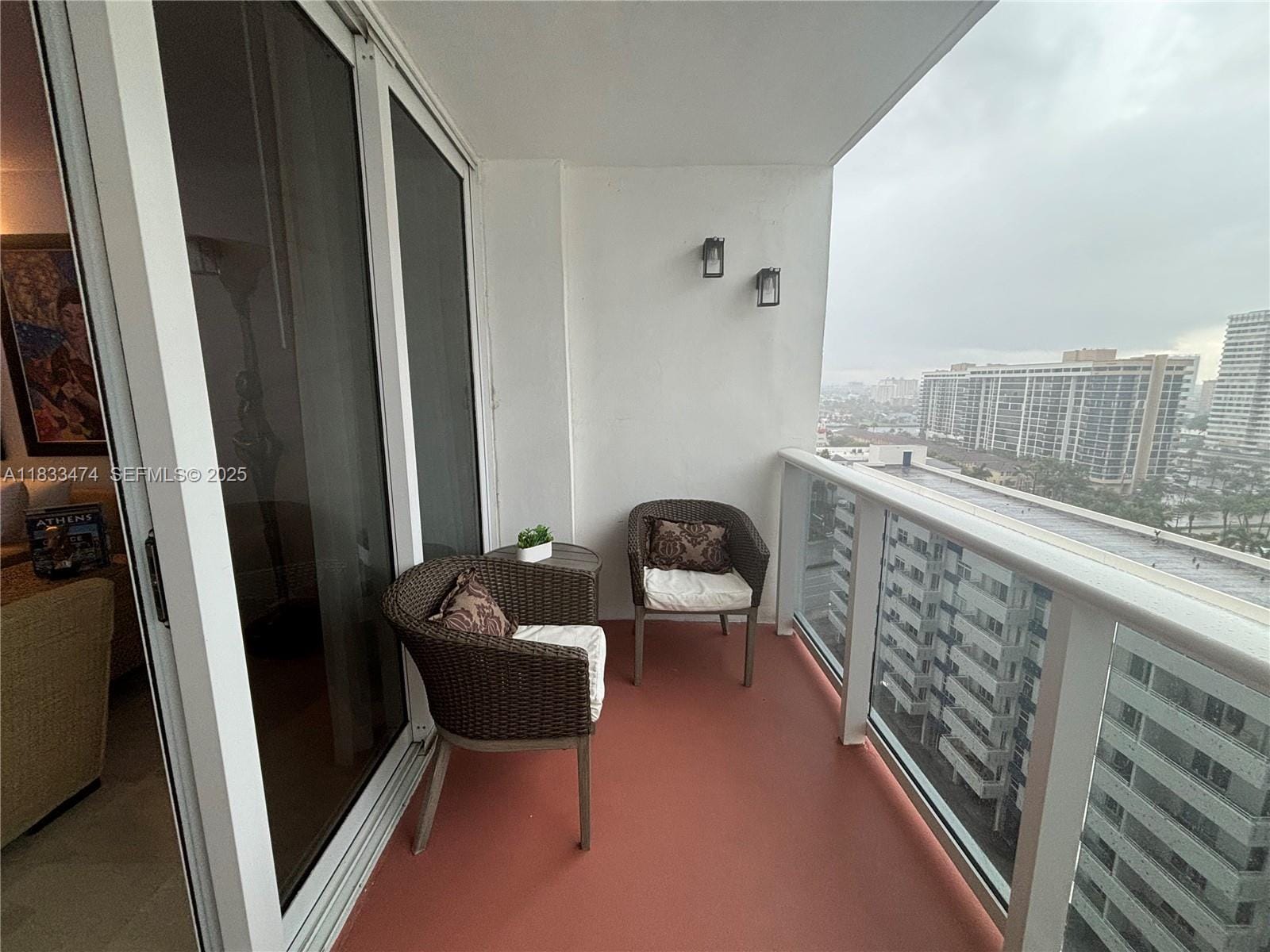 3140 S Ocean Drive 1207 — photo 2