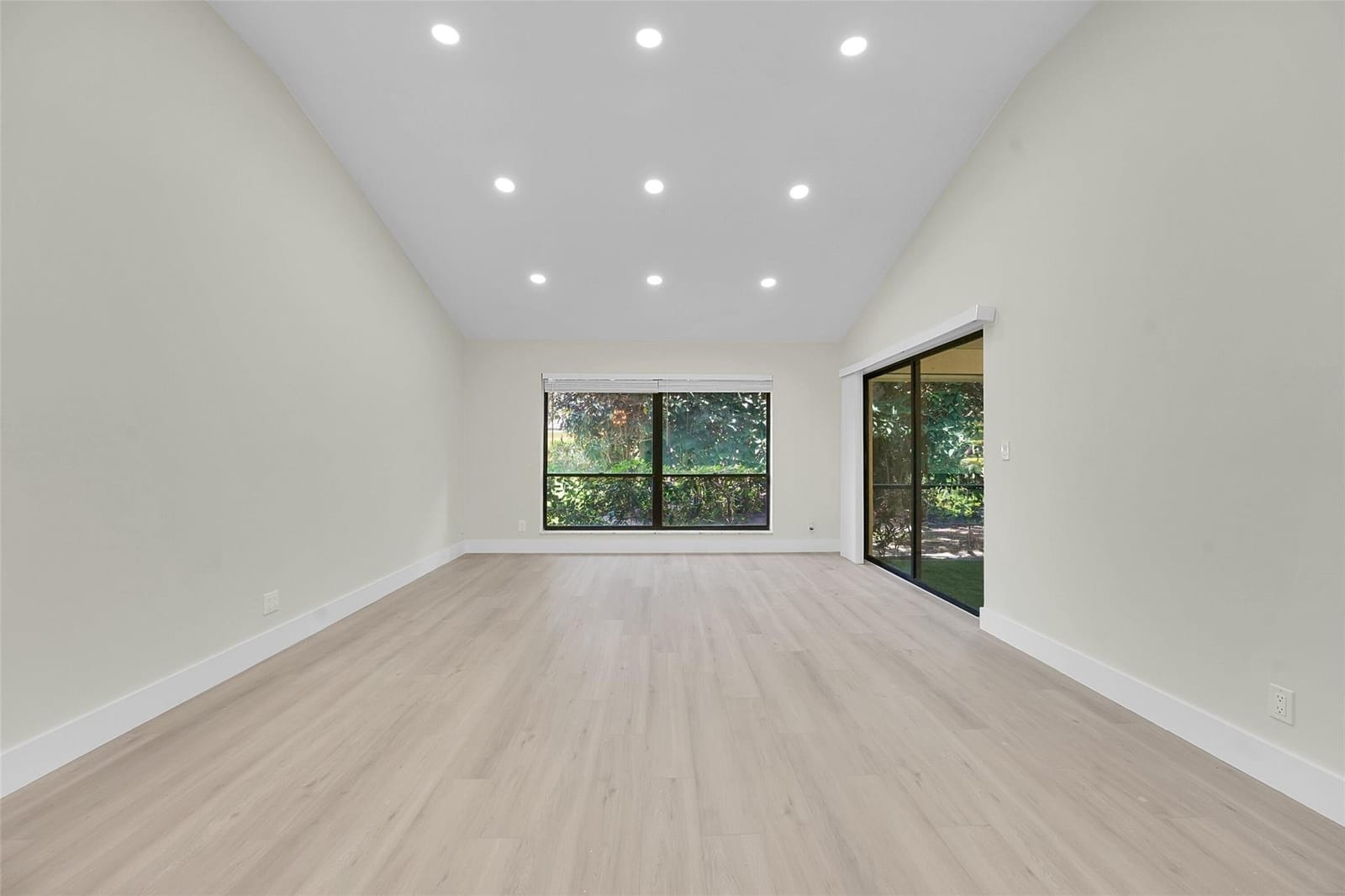 11457 Shady Oaks Lane — photo 10