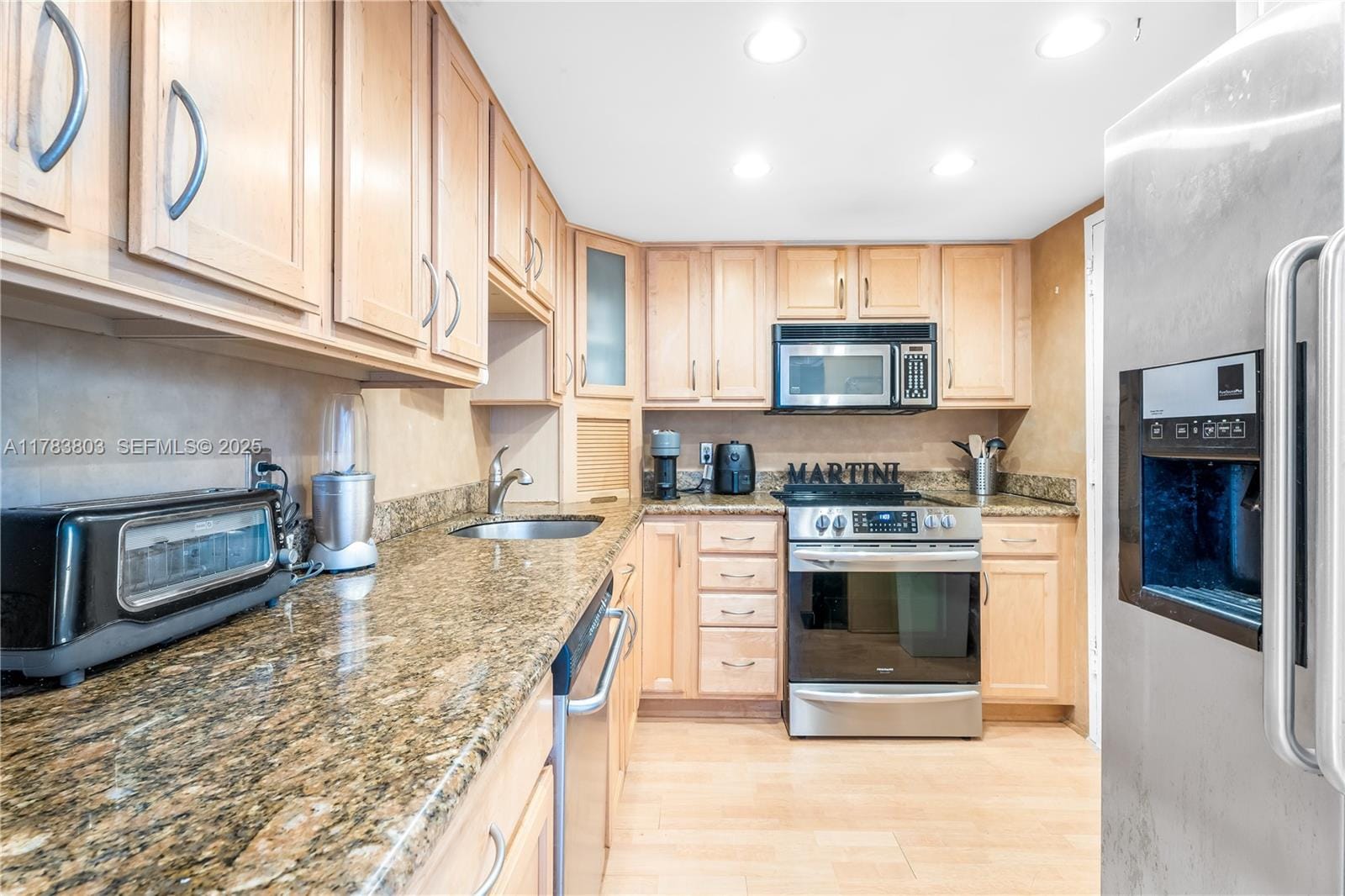 800 West Avenue 502, Miami Beach, FL 33139 photo 5