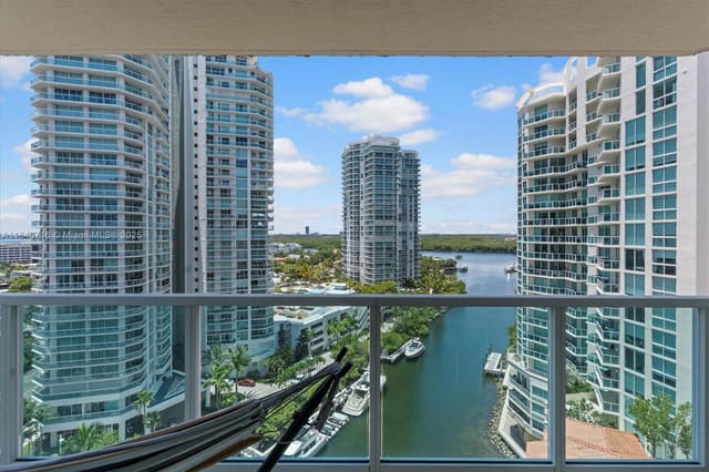 150 Sunny Isles Boulevard 1-1405, sold in St Tropez On The Bay 1 Co, Sunny Isles Beach, FL