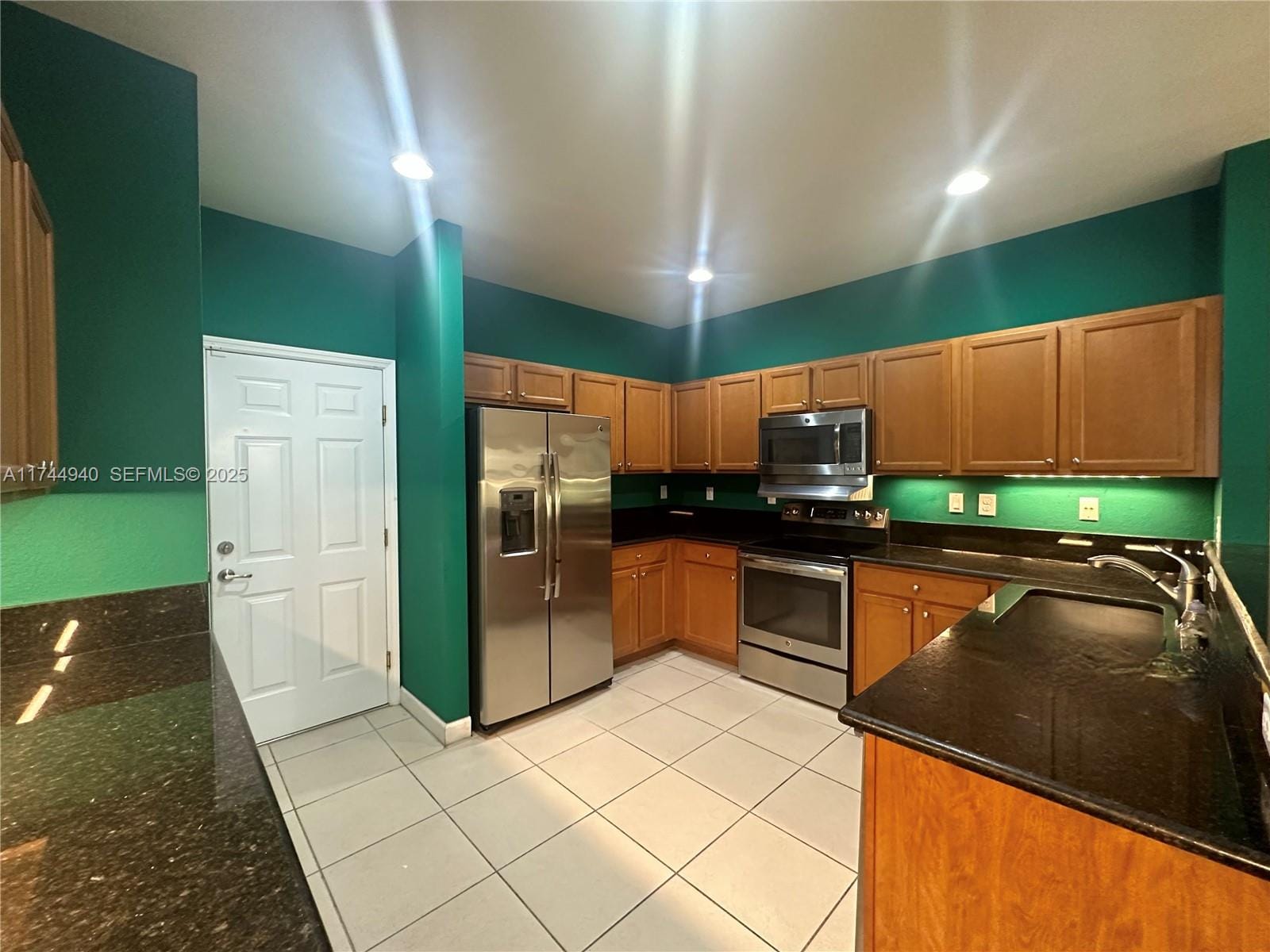 9111 SW 227th Terrace, Cutler Bay, FL 33190 photo 8