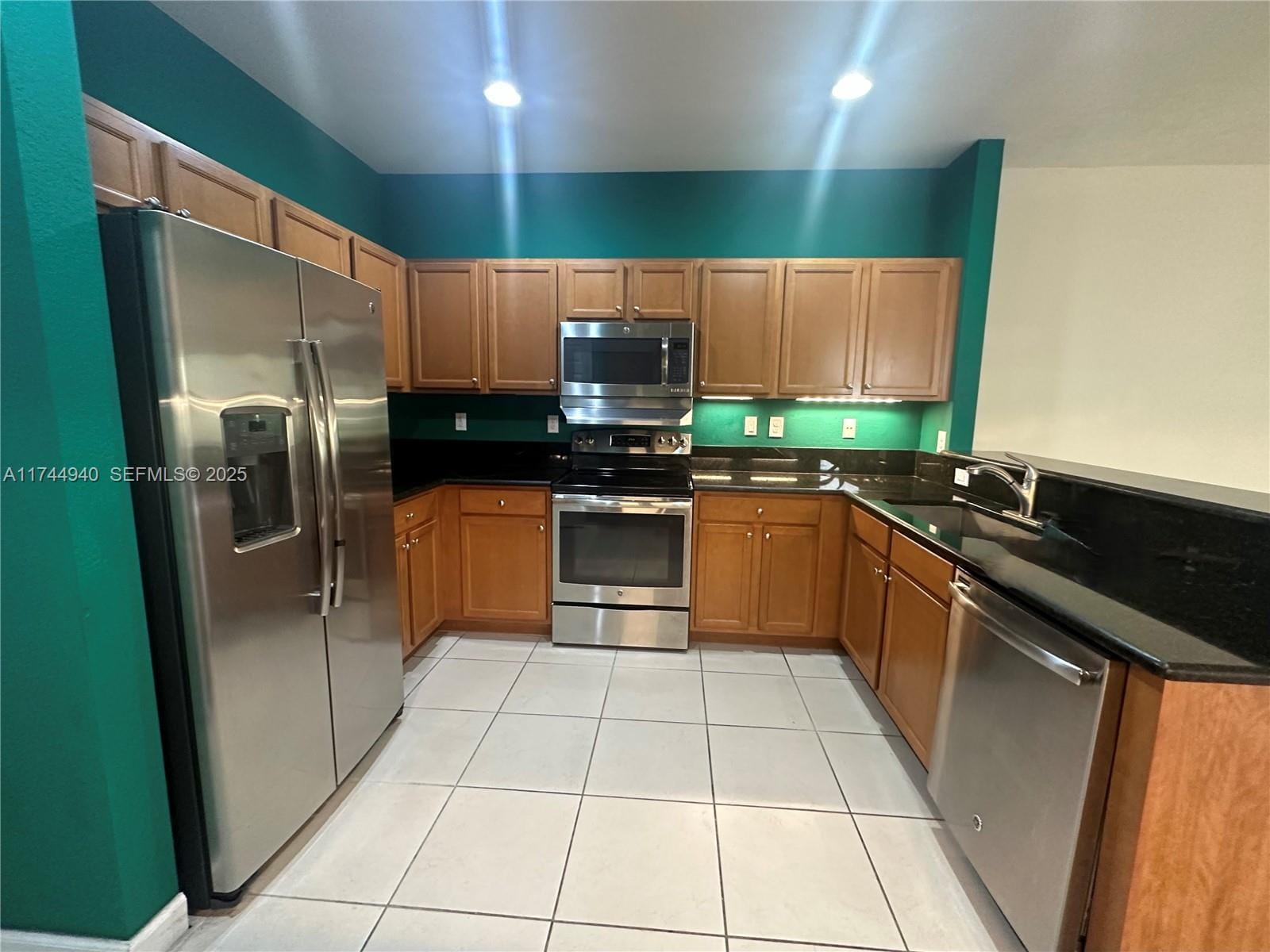 9111 SW 227th Terrace, Cutler Bay, FL 33190 photo 9