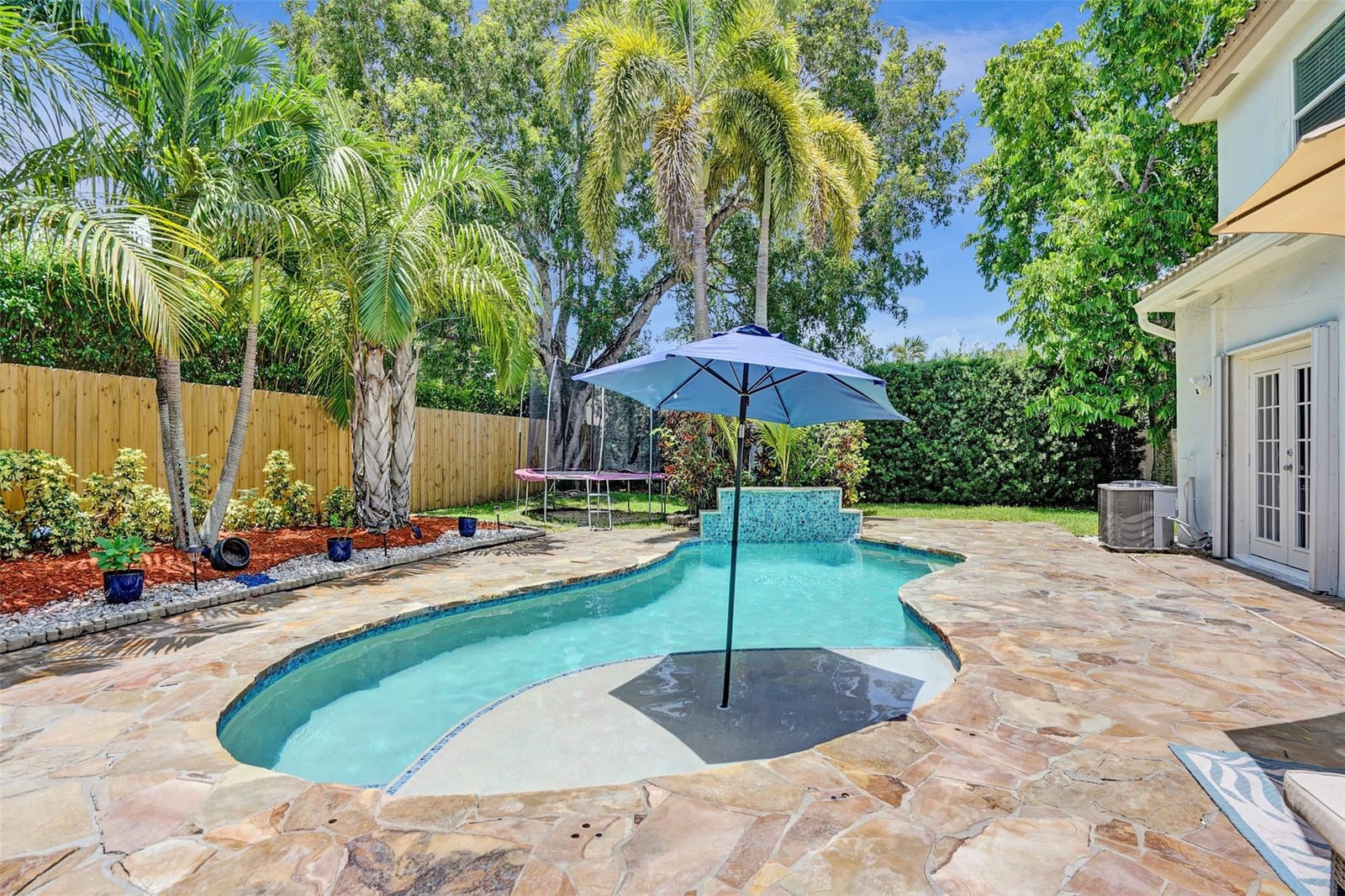 11590 S Open Court, Cooper City, FL 33026