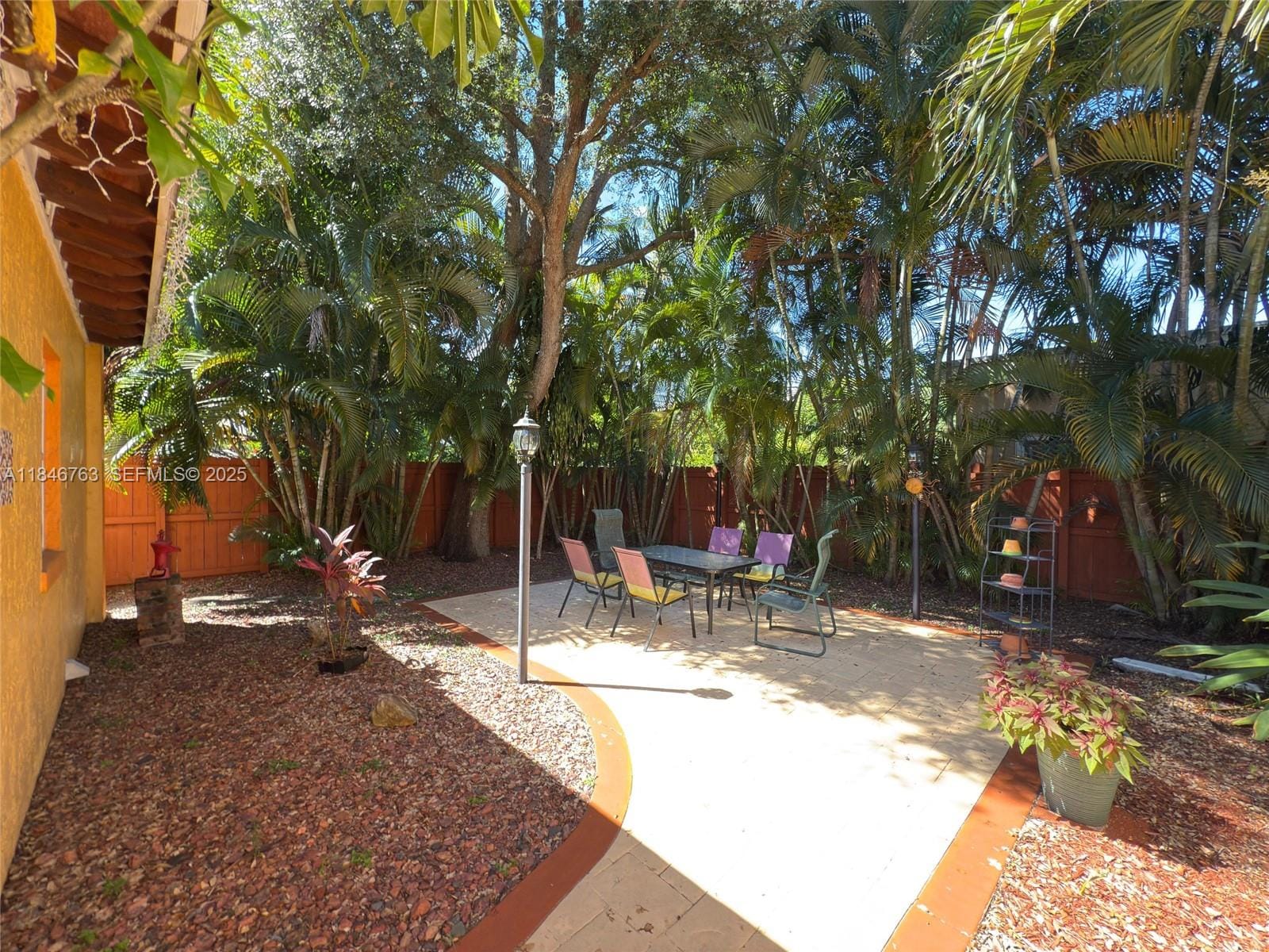 537 Glen Way, Miami Springs, FL 33166 photo 15