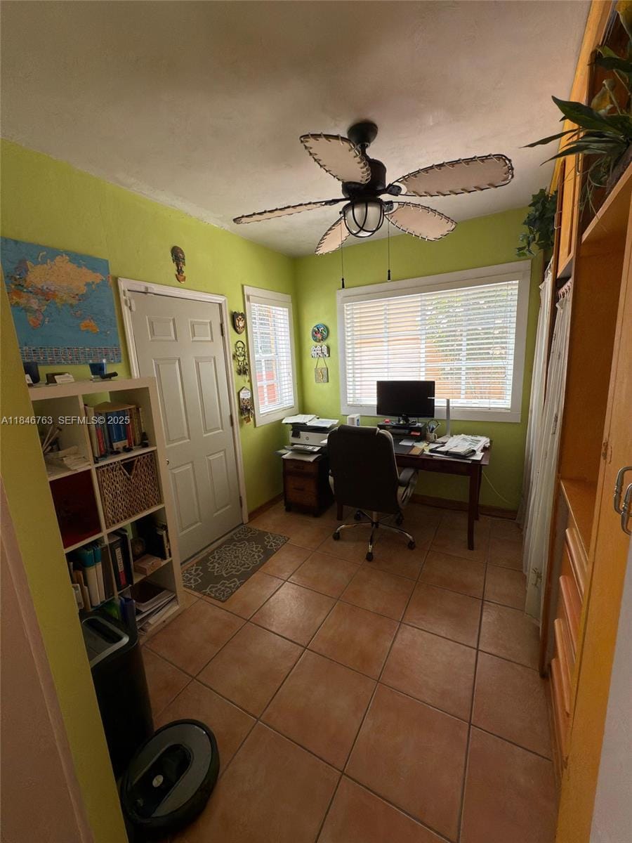 537 Glen Way, Miami Springs, FL 33166 photo 6