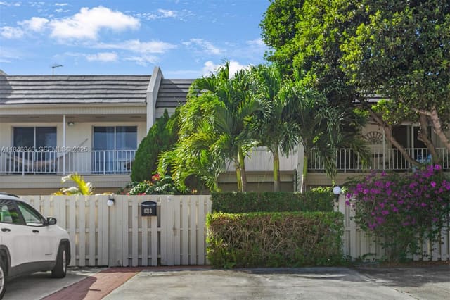 8218 SW 82nd Court, Miami, FL 33143