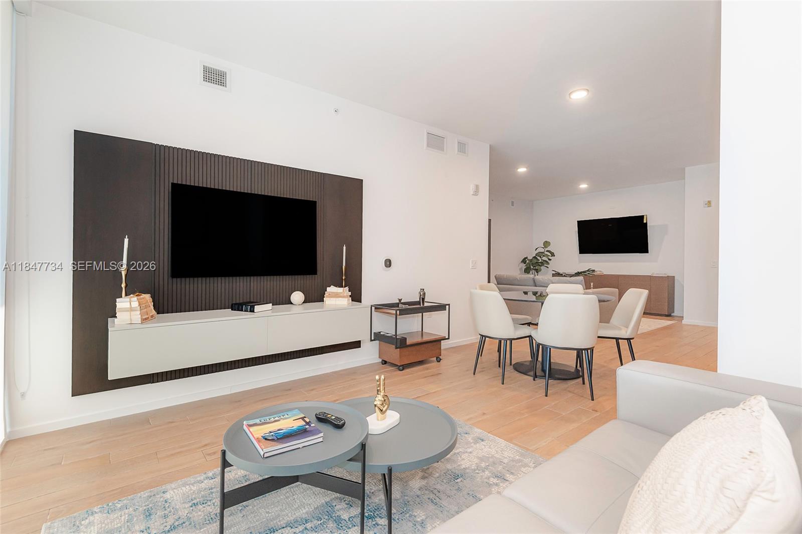 398 NE 5th Street 4417, Miami, FL 33132 photo 15