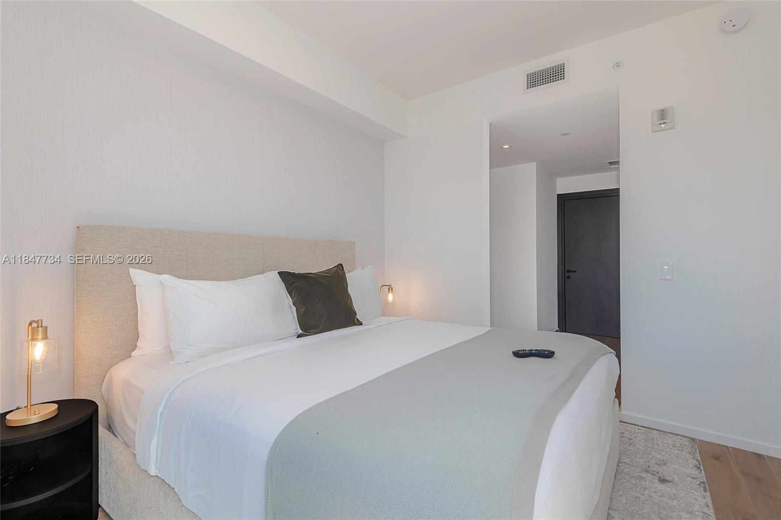 398 NE 5th Street 4417, Miami, FL 33132 photo 28