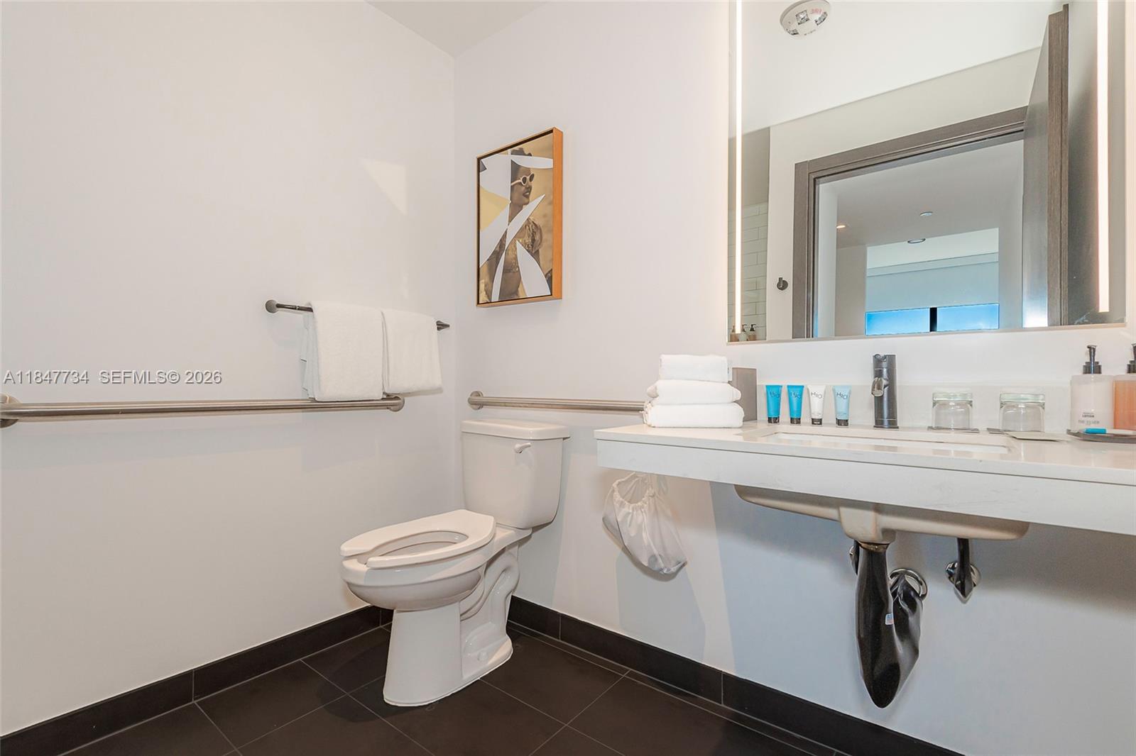 398 NE 5th Street 4417, Miami, FL 33132 photo 30