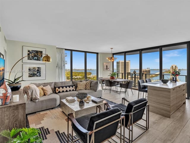 121 NE 34th Street 2208, Miami, FL 33137