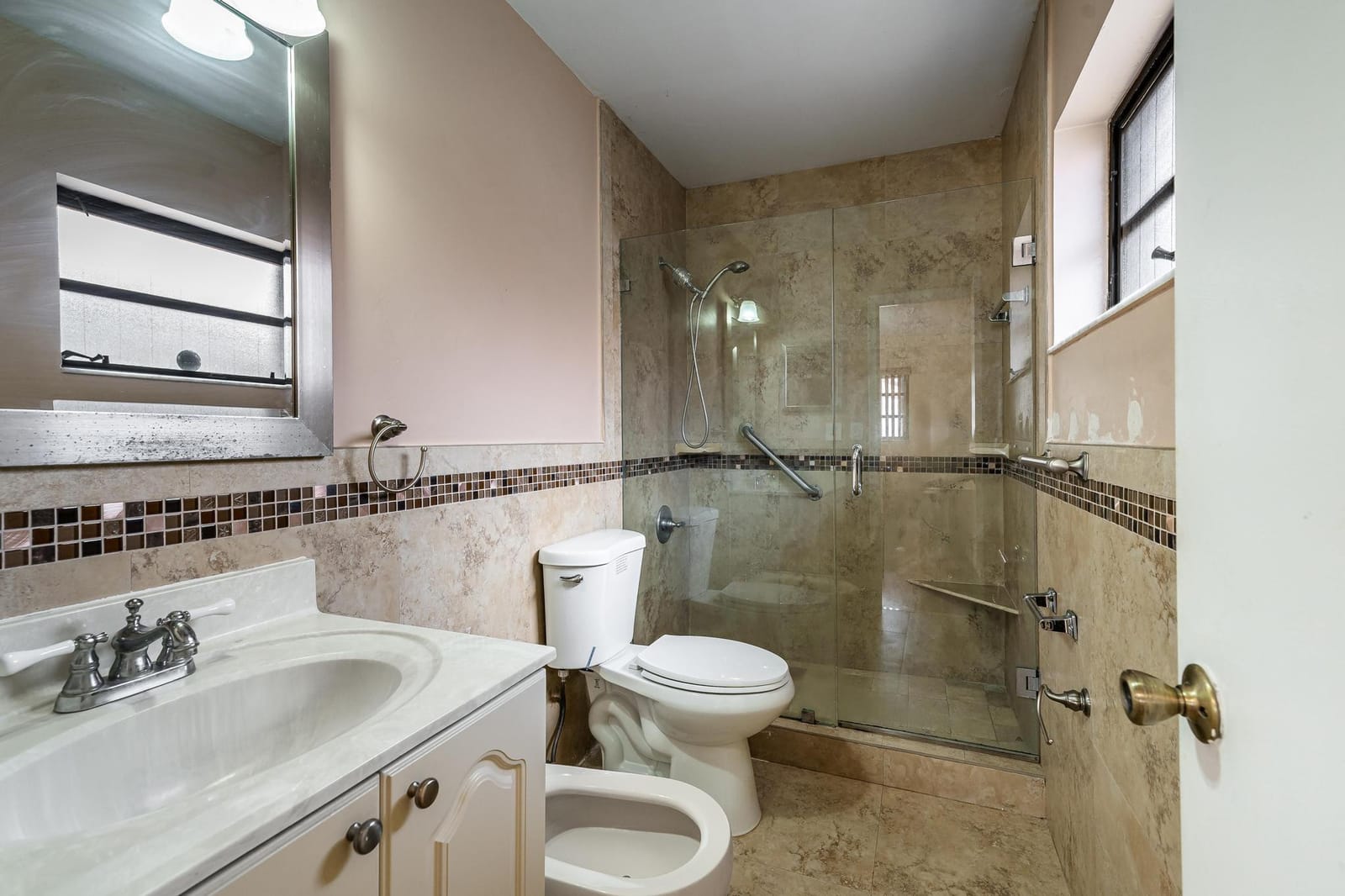 6562 W 22nd Court, Hialeah, FL 33016 photo 11