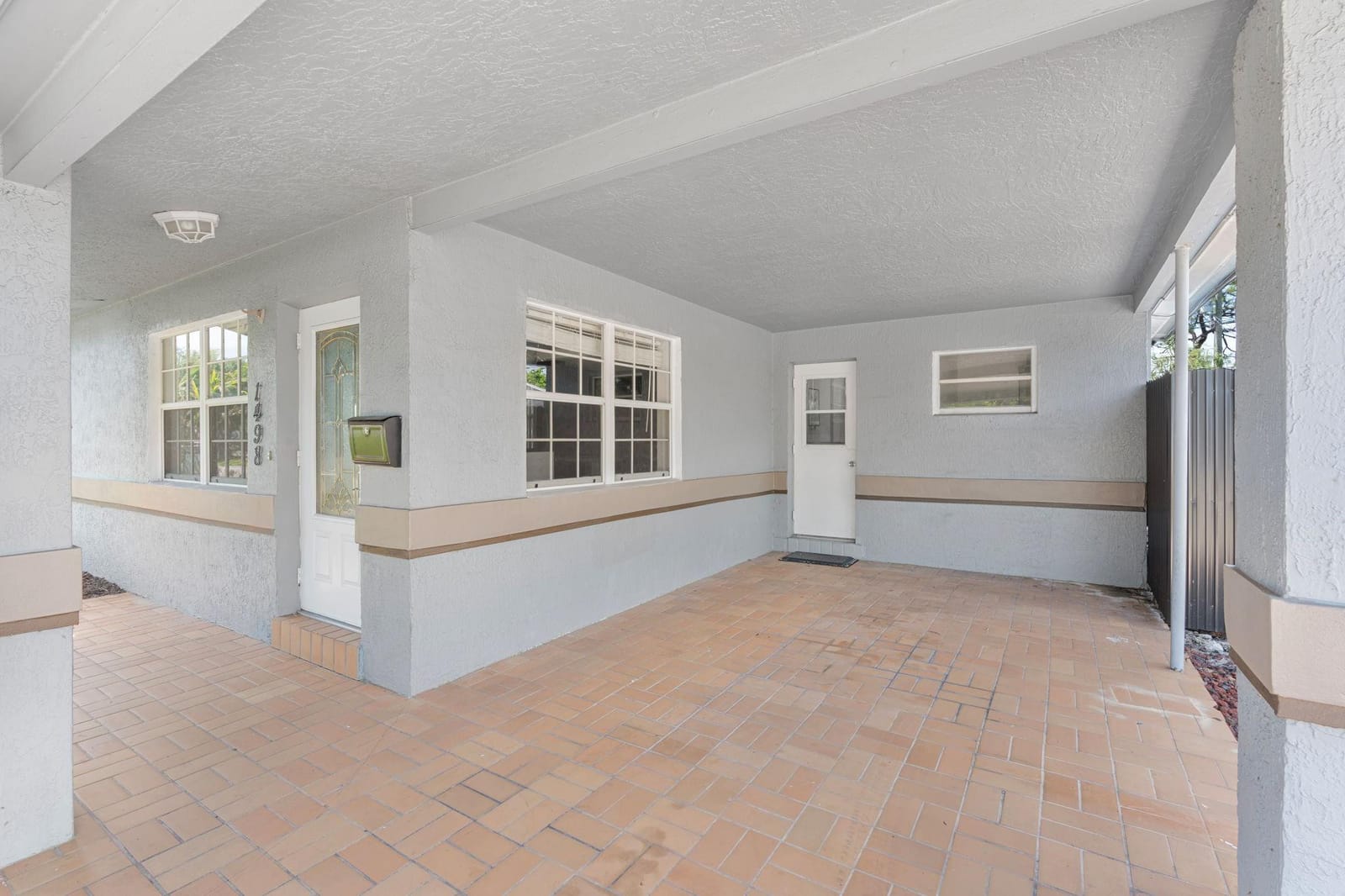 1498 NE 39th Street, Oakland Park, FL 33334 photo 3