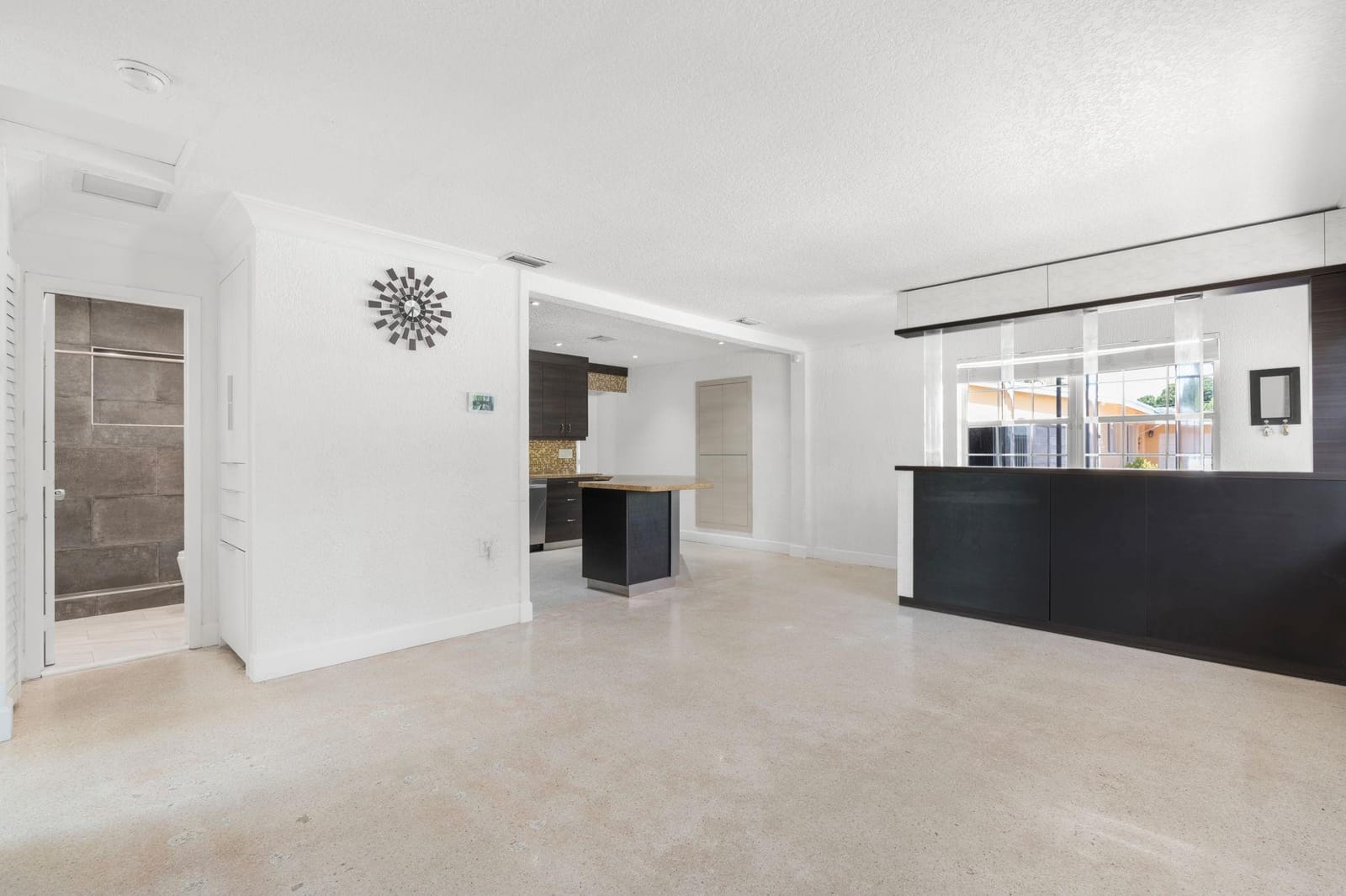 1498 NE 39th Street, Oakland Park, FL 33334 photo 6