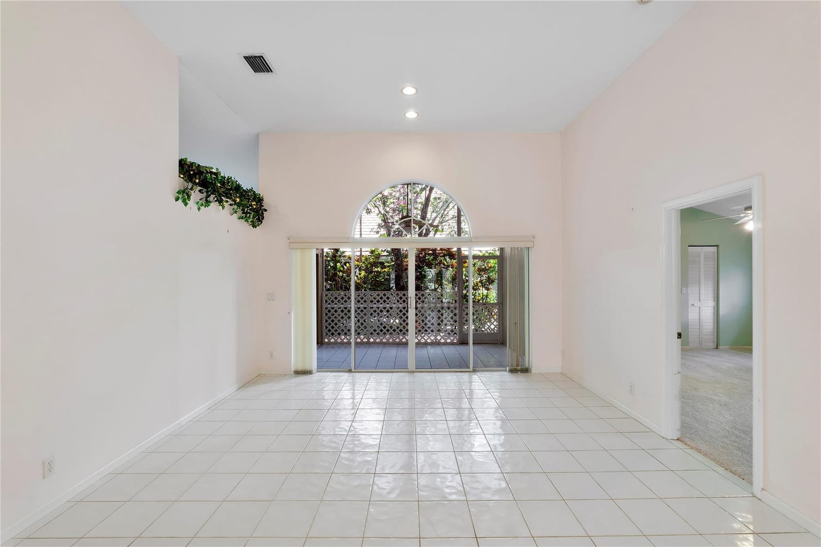 12729 NW 19th Manor — photo 8