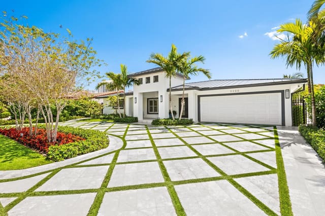 3300 NE 42nd Court, Fort Lauderdale, FL 33308