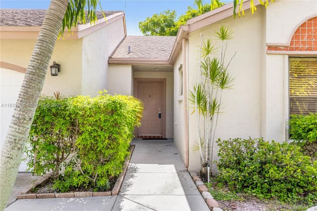 3160 NW 108th Terrace, sold in Welleby S W Quadrant, Sunrise, FL