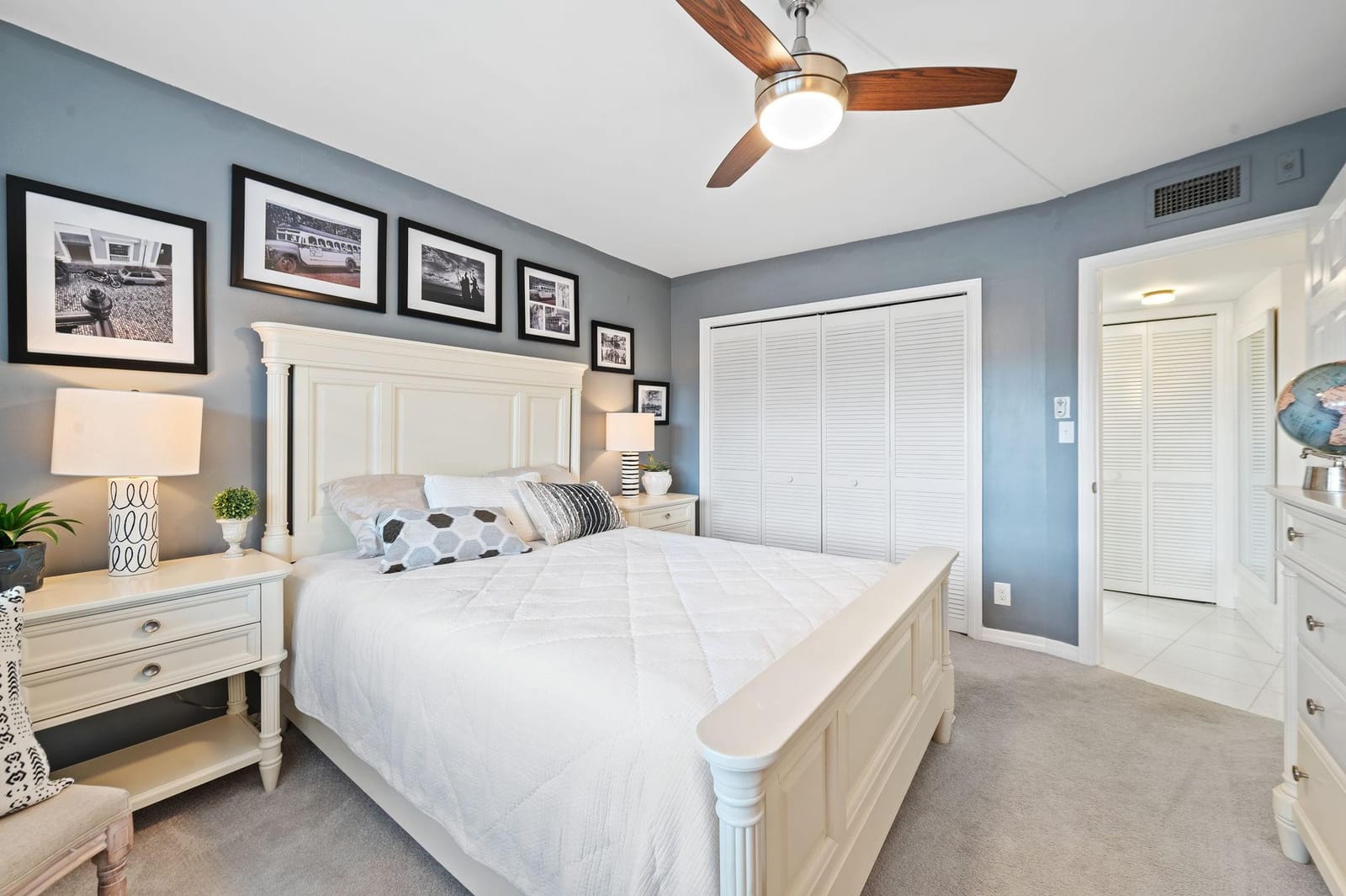 3900 Oaks Clubhouse Drive 305 — photo 12