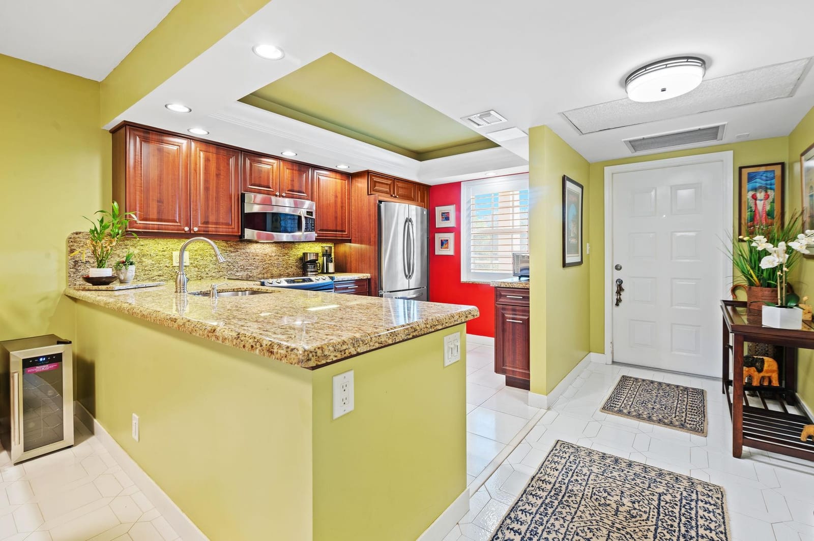 3900 Oaks Clubhouse Drive 305 — photo 3