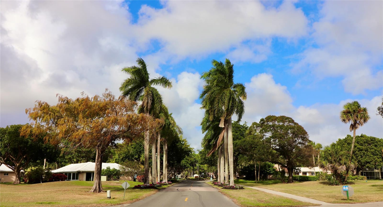 3900 Oaks Clubhouse Drive 305, Pompano Beach, FL 33069 photo 24
