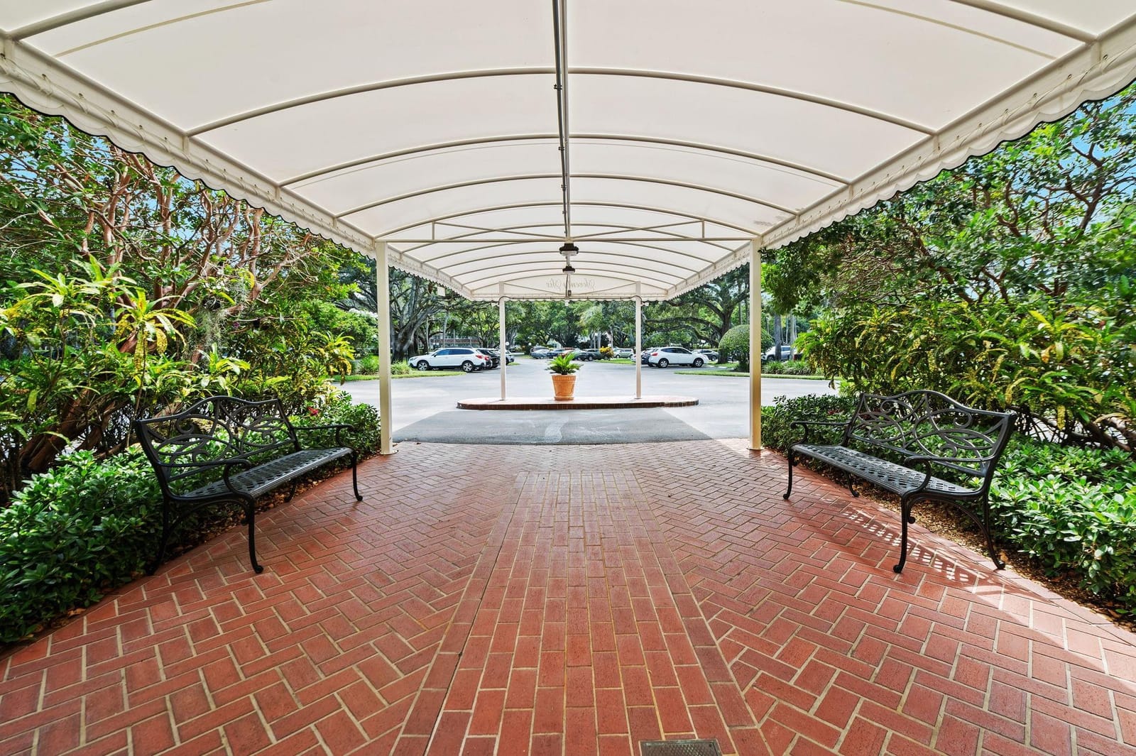 3900 Oaks Clubhouse Drive 305, Pompano Beach, FL 33069 photo 26