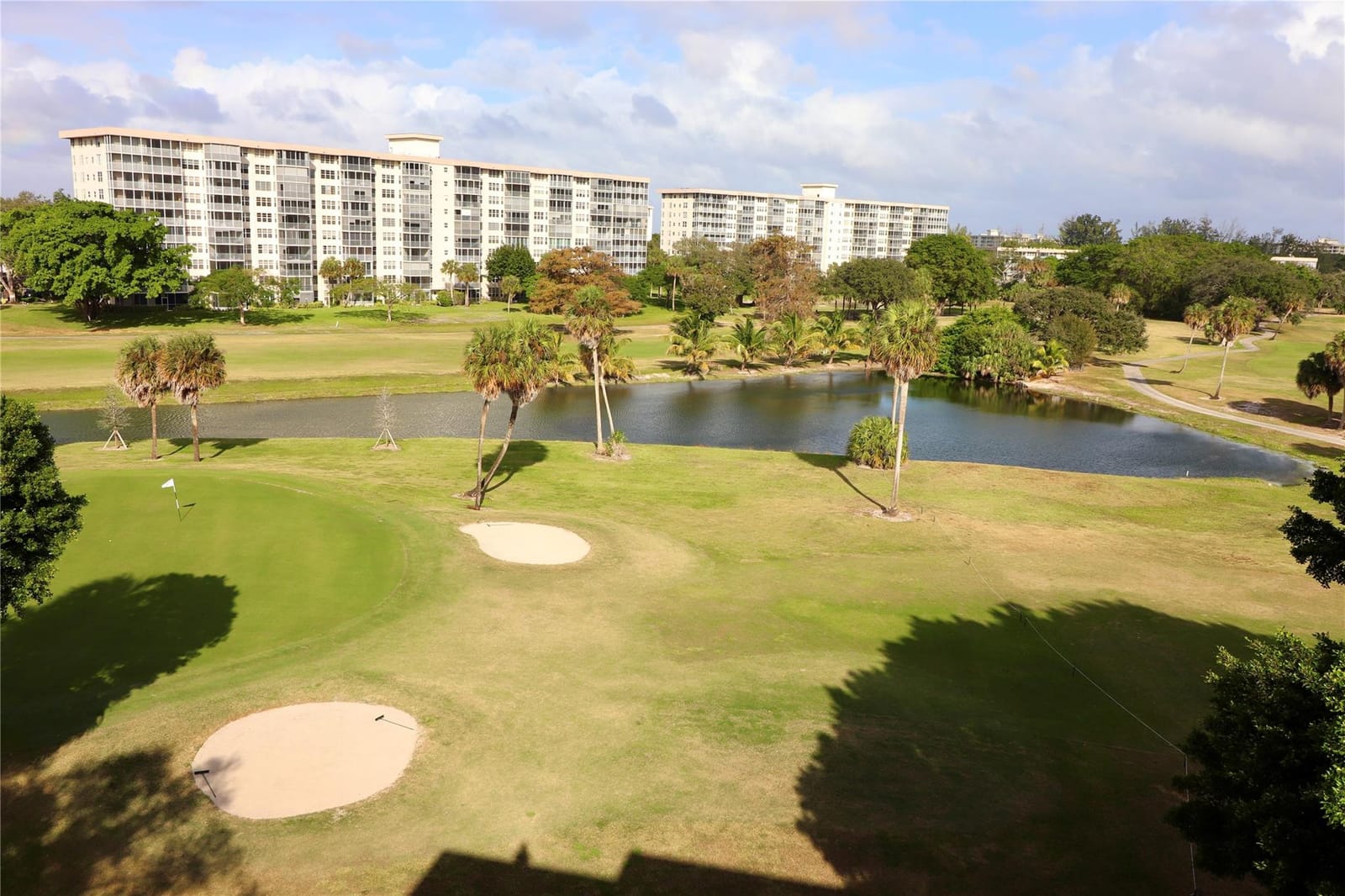 3900 Oaks Clubhouse Drive 305, Pompano Beach, FL 33069 photo 30