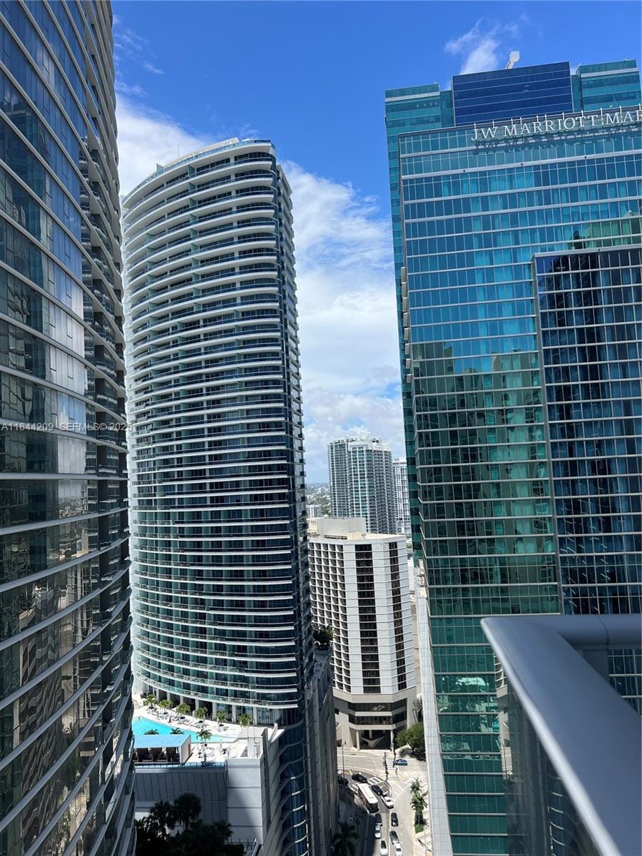 300 S Biscayne Boulevard T-2902, Miami, FL 33131 photo 17