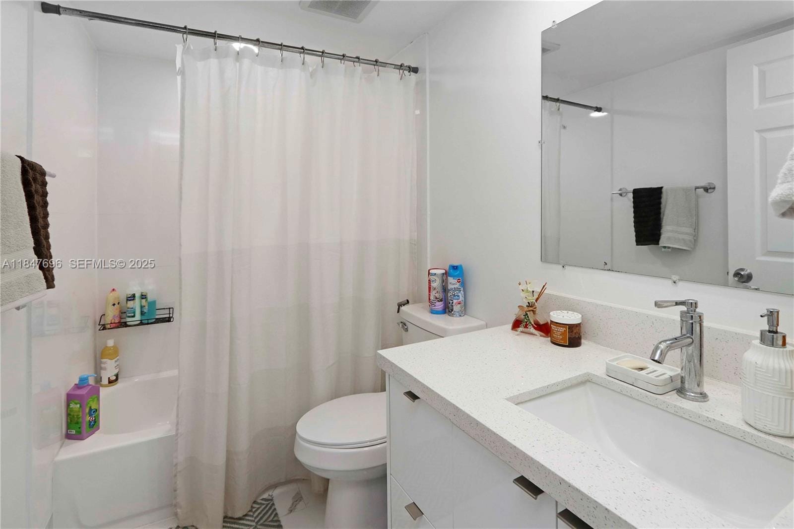 9917 W Okeechobee Road 3-303, Hialeah Gardens, FL 33016 photo 15
