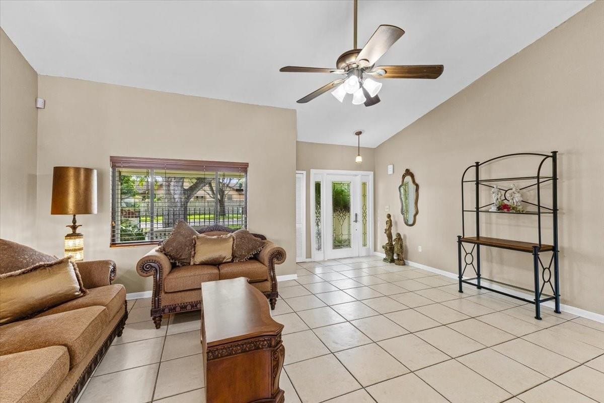 5715 SW 87th Avenue — photo 5