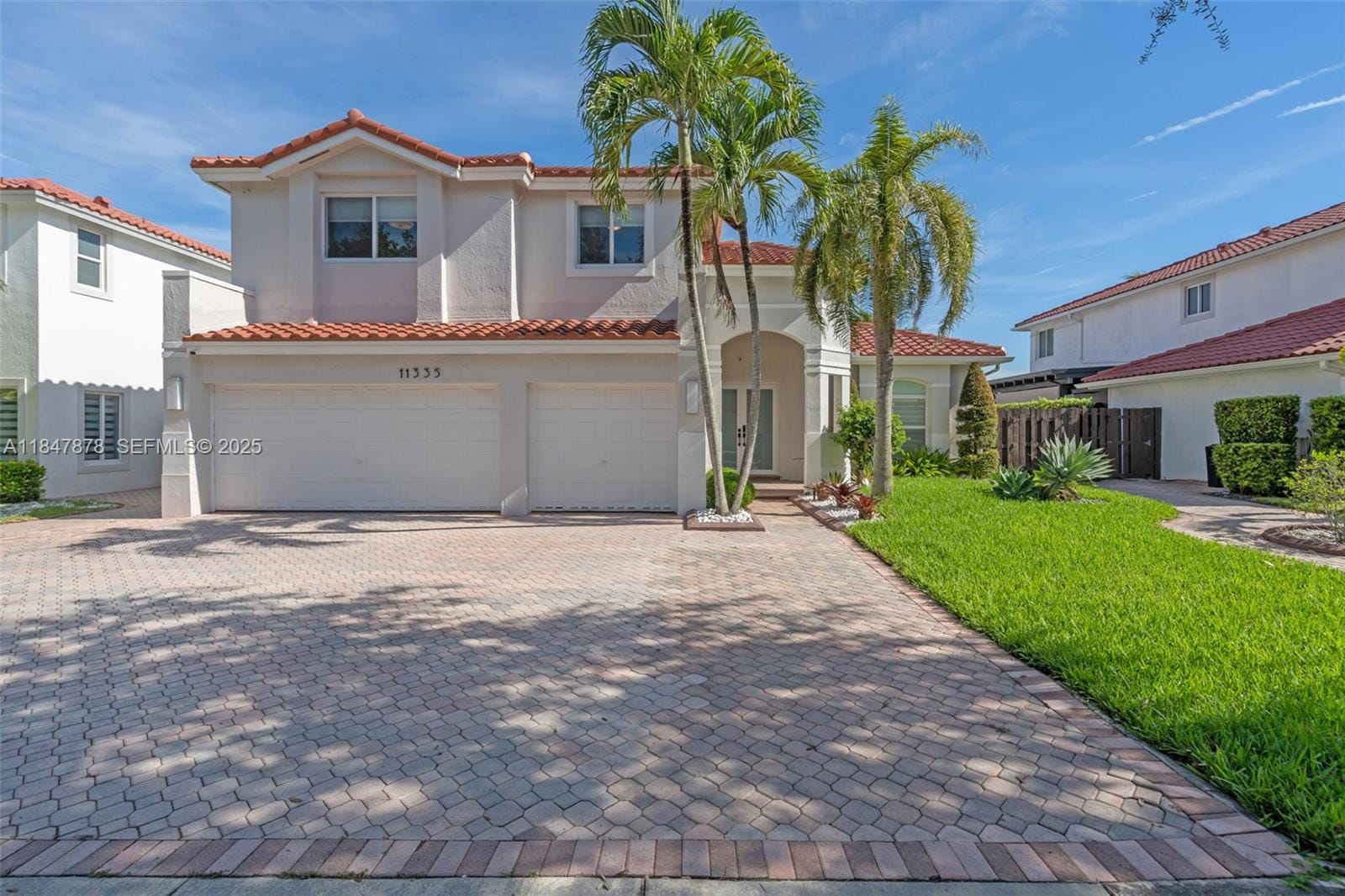 11335 NW 66th Street — photo 2