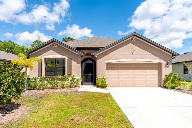 6007 NW Regent Street, sold in The Preserve At St. Andrews Phase 2, Port St Lucie, FL