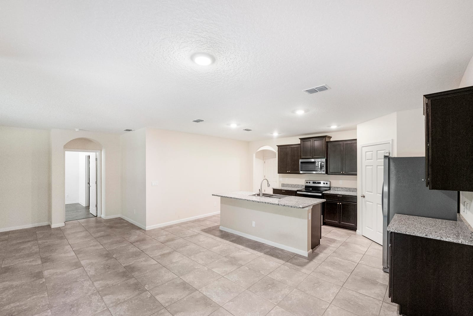 6007 NW Regent Street, Port St. Lucie, FL 34983 photo 8