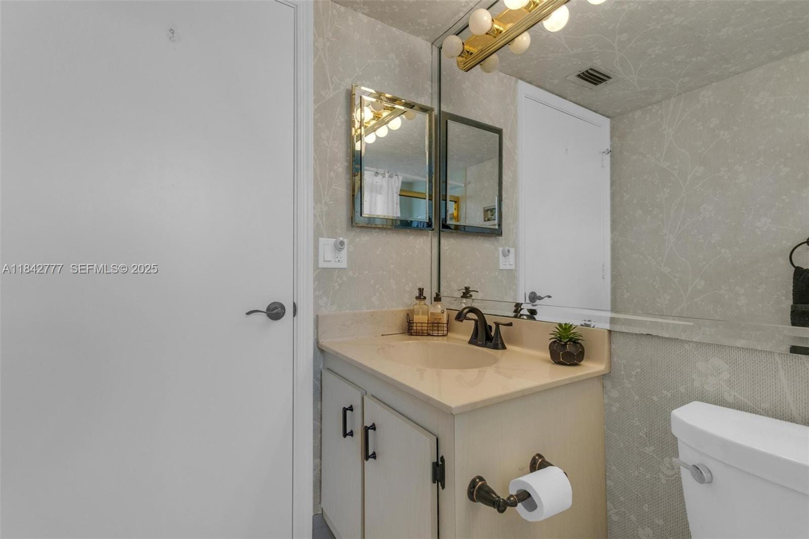 14773 Cumberland Drive 208, Delray Beach, FL 33446 photo 18
