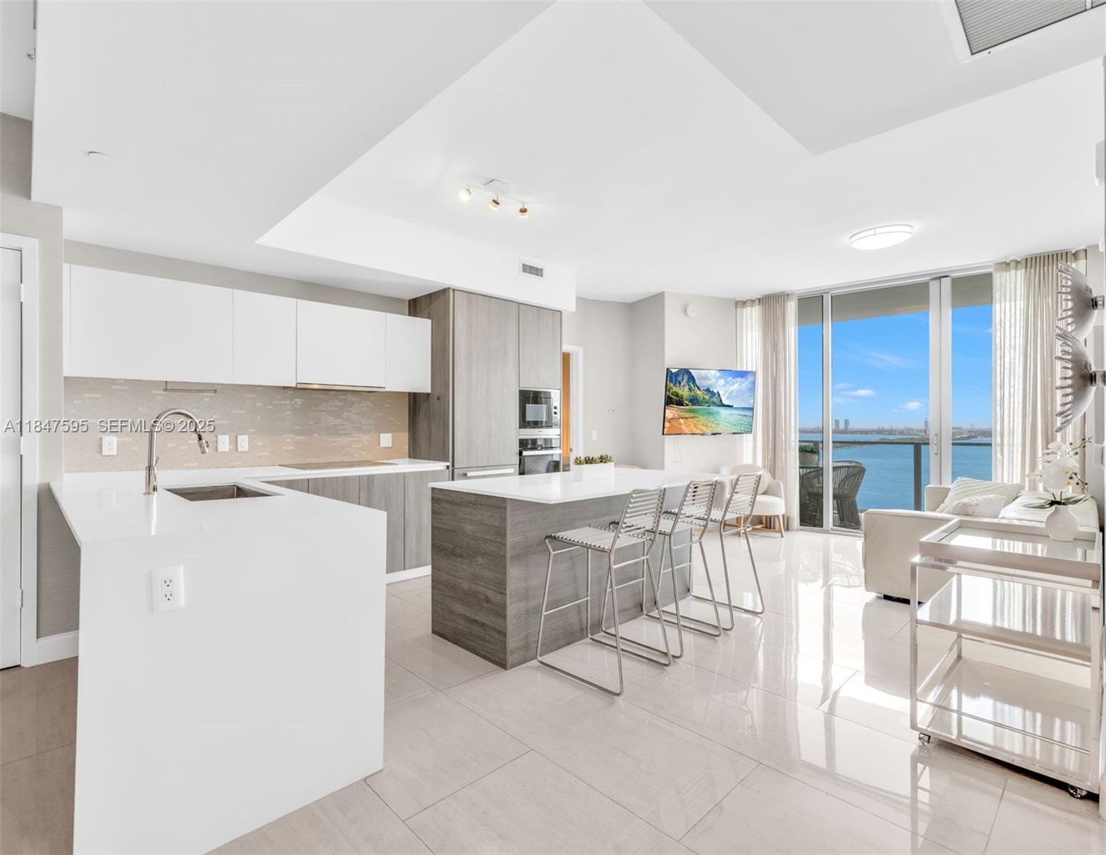 2900 NE 7th Avenue 2103, Miami, FL 33137 photo 4