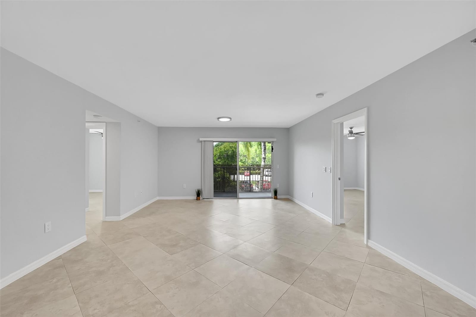 5005 Wiles Road 203 — photo 9