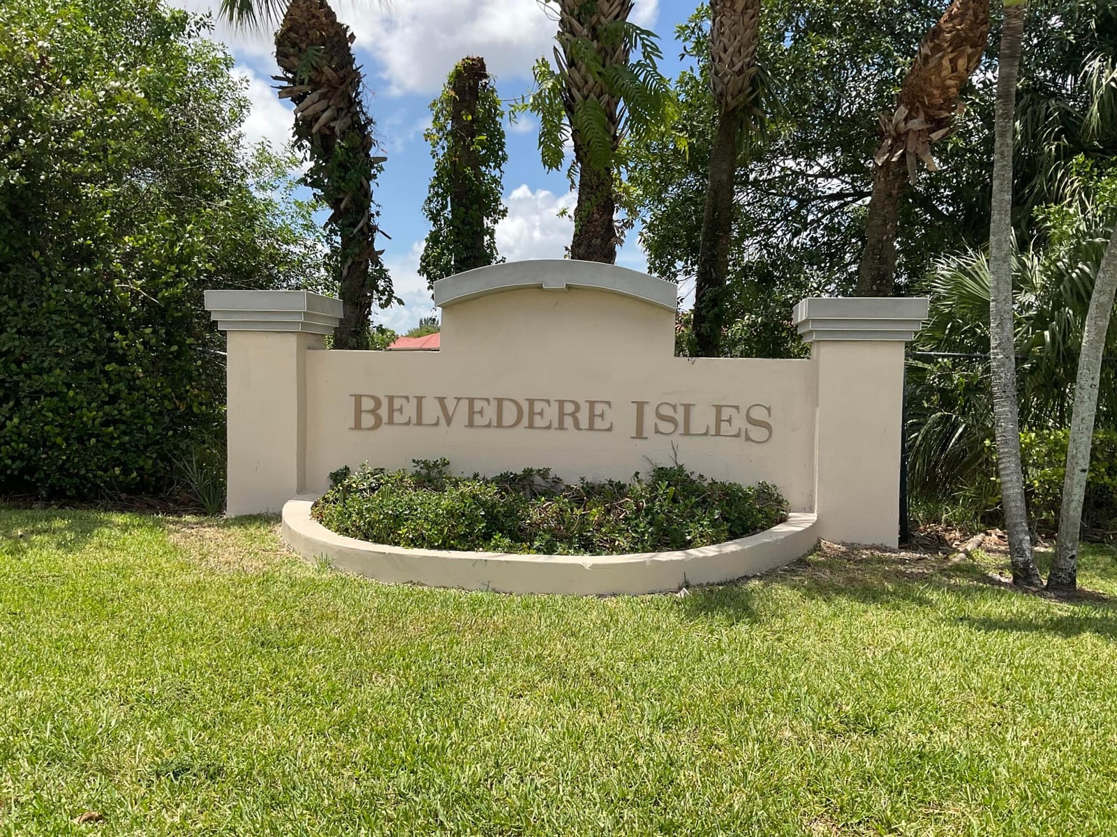 1133 Golden Lake Boulevard 815, West Palm Beach, FL 33411